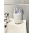 KUBEK ŁAZIENKOWY BIAŁY Z PODSTAWKĄ BAMBUSOWĄ